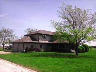 1420 E 2400 North Rd, Ashkum, IL 60911