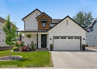 9137 N Raintree Ln, Hayden, ID 83835