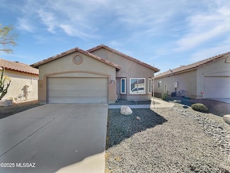 9736 N Sandy Valley Dr, Tucson, AZ 85743