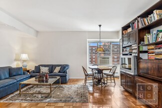 477 Fdr Dr Unit M1802, New York, NY 10002