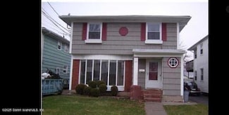 39 Thomas St, Staten Island, NY 10306