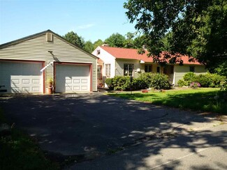 80 Old County Rd, Plaistow, NH 03865