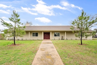 739 Bluebonnet St, Mexia, TX 76667