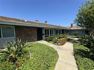 1225 E 1st St, Tustin, CA 92780