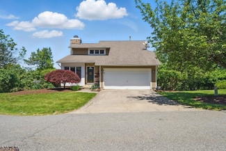 7 Canada Goose Dr, Hackettstown, NJ 07840