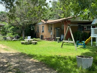 8170 E 6th St, Somerset, TX 78069