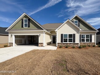 616 Carmel Dr, Sneads Ferry, NC 28460