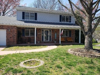 203 Southridge Dr, O Fallon, IL 62269