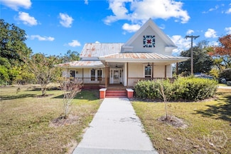 295 S Lewis St, Metter, GA 30439