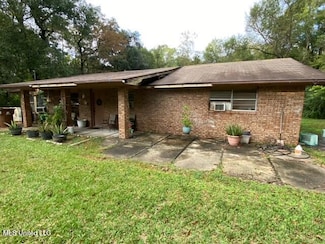 20042 Townsend Flurry Rd, Long Beach, MS 39560
