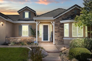 2031 Newcastle Dr, Vacaville, CA 95687