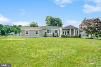 10 Maryland Dr, Earleville, MD 21919
