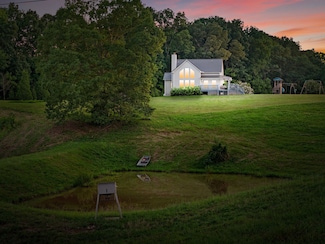 3275 York Landing Rd, Woodlawn, TN 37191