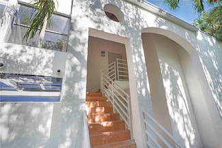 3570 Magellan Cir Unit 2282, Miami, FL 33180