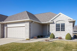 141 River Park Dr, Middlebury, IN 46540