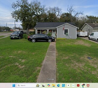 5401 Bobolink St, Houston, TX 77017