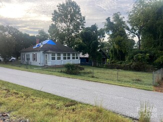 114 Old Mill Dr, Morganton, NC 28655