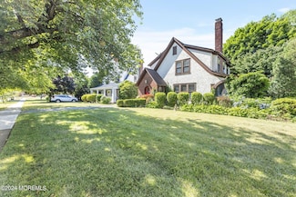 64 Brinckerhoff Ave, Freehold, NJ 07728