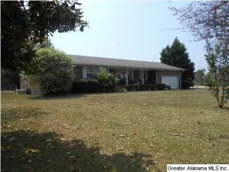 568 Five Points Rd, Cleveland, AL 35049
