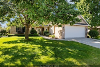 841 Whisper Falls Ln, Menasha, WI 54952