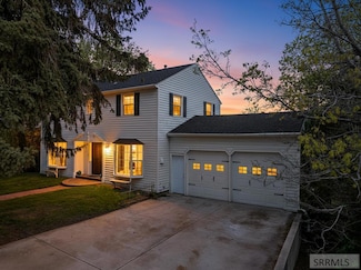 384 Skyline Dr, Pocatello, ID 83204