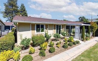 19202 Avenue of The Oaks Unit A, Newhall, CA 91321
