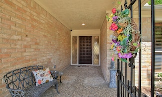 6606 Preston Trail Dr, Houston, TX 77069