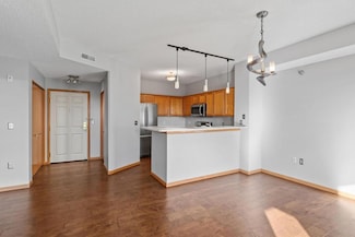 615 N 1st St Unit 401, Minneapolis, MN 55401