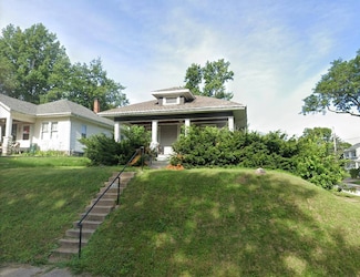 2038 N Myrtle St, Davenport, IA 52804