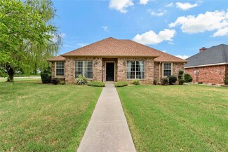 3605 Brownwood Dr, Paris, TX 75462