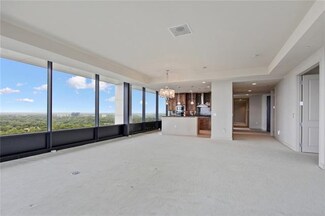 700 W 31st St Unit 1803, Kansas City, MO 64108