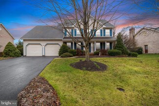 8217 Fox Hunt Ln, Frederick, MD 21702
