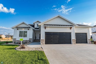 903 50th Ave W, West Fargo, ND 58078