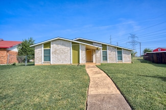 9614 Blackwillow Ct, Dallas, TX 75249