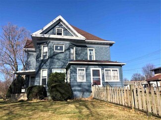 2703 9th St, Monroe, WI 53566