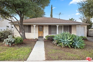 5147 Garden Grove Ave, Tarzana, CA 91356