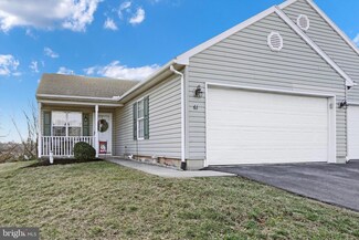 61 Hagarman Dr Unit 61, York, PA 17408