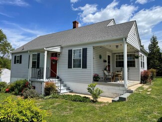 1421 Hillcrest St, Altavista, VA 24517