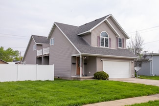 201 W Center St, Le Roy, IL 61752