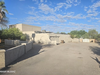 7855 N Northern Ave, Tucson, AZ 85704