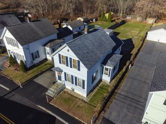 45 Shores St, Taunton, MA 02780