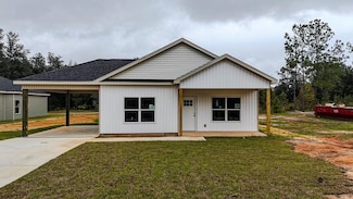 607 Joe Cook St, Cottonwood, AL 36320