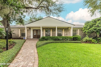 8691 San Servera Dr W, Jacksonville, FL 32217