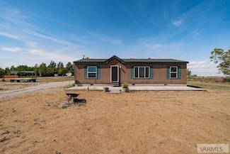 628 N 2743 E, Roberts, ID 83444