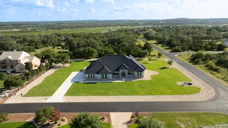 118 Obscure Way, Spring Branch, TX 78070