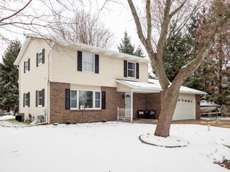 7848 Norcross St, Kalamazoo, MI 49009