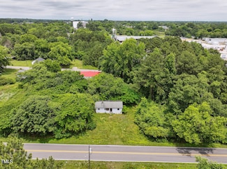 213 Wilkins Ln, Henderson, NC 27536