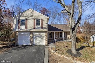 7594 Woodstown Dr, Springfield, VA 22153