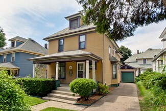 144 Hill Ave, Elgin, IL 60120