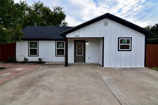3302 Clydedale Dr, Dallas, TX 75220